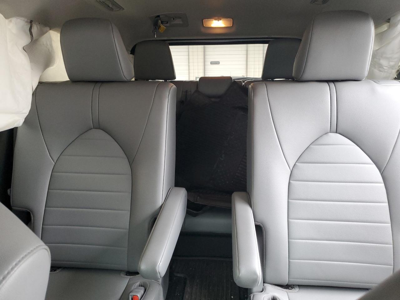 2022 TOYOTA HIGHLANDER XLE VIN:5TDGZRBH5NS561374