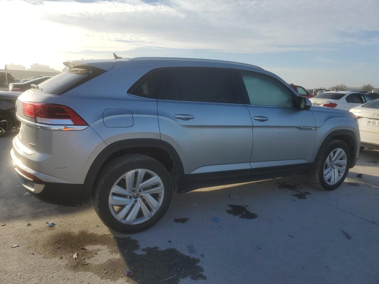 2022 VOLKSWAGEN ATLAS CROSS SPORT SE VIN:1V2HE2CAXNC229780