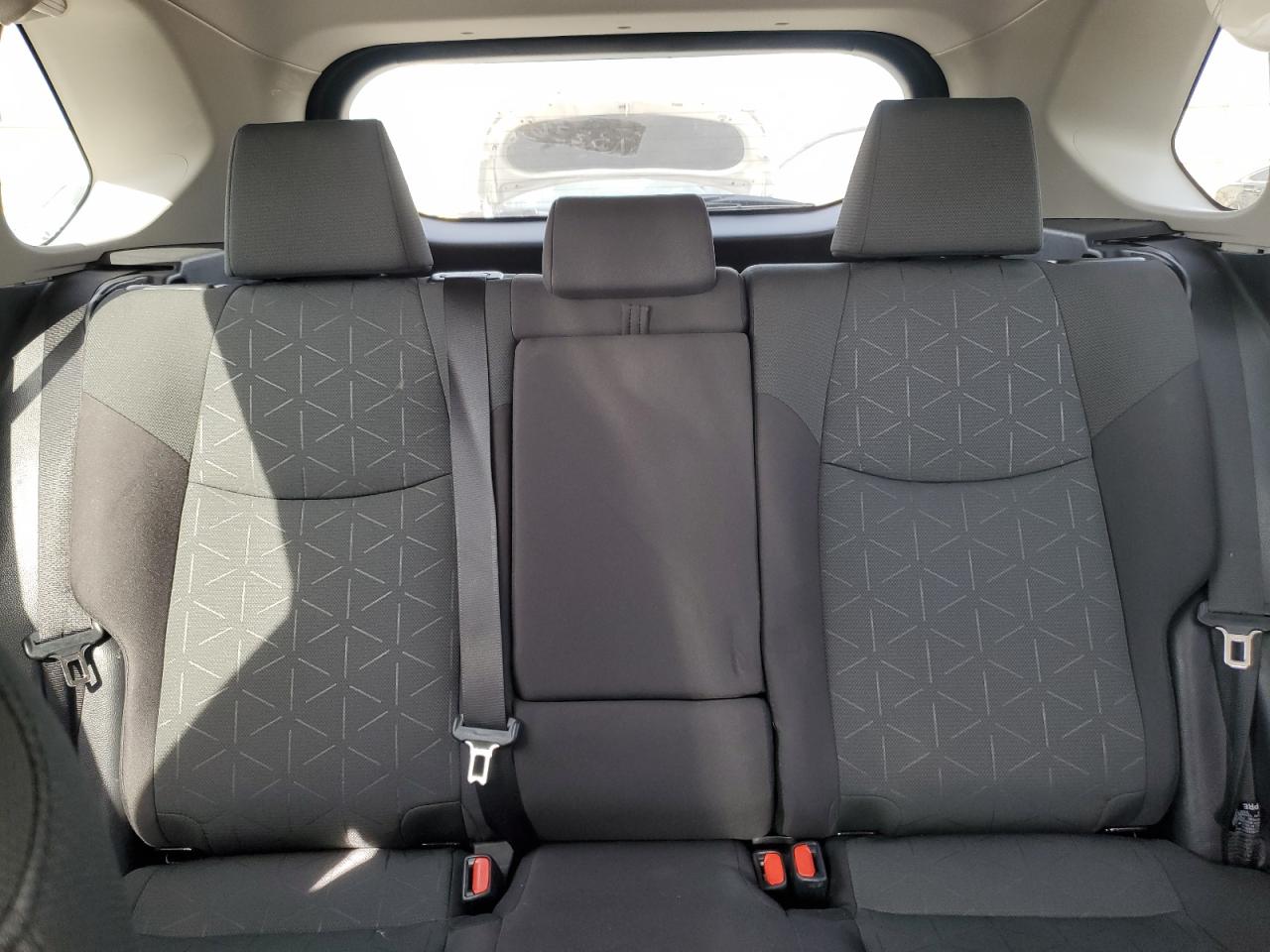 2024 TOYOTA RAV4 XLE VIN:2T3W1RFV2RC263986