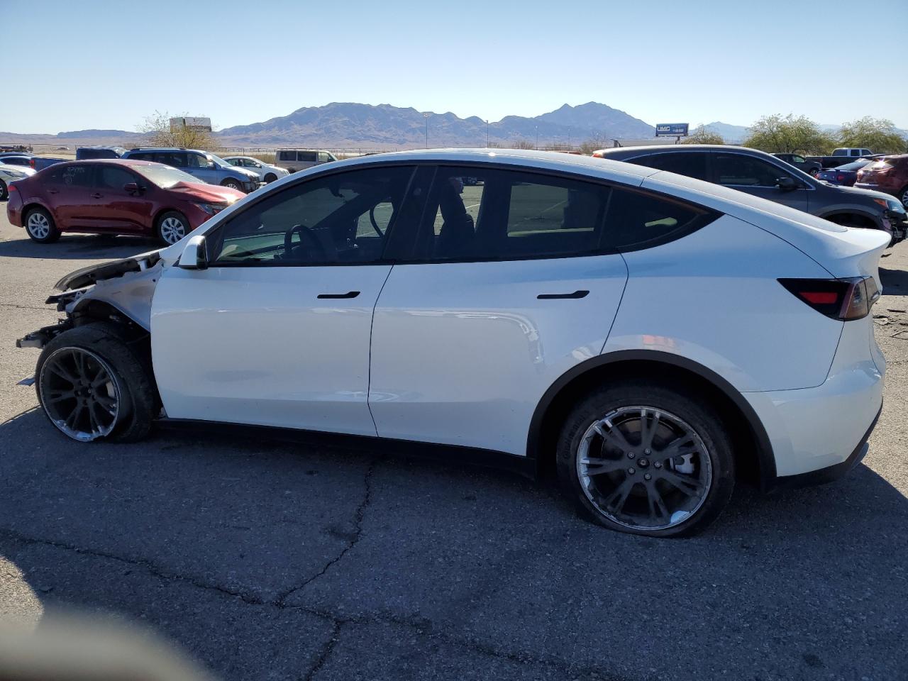 2023 TESLA MODEL Y  VIN:7SAYGDEE4PF850836