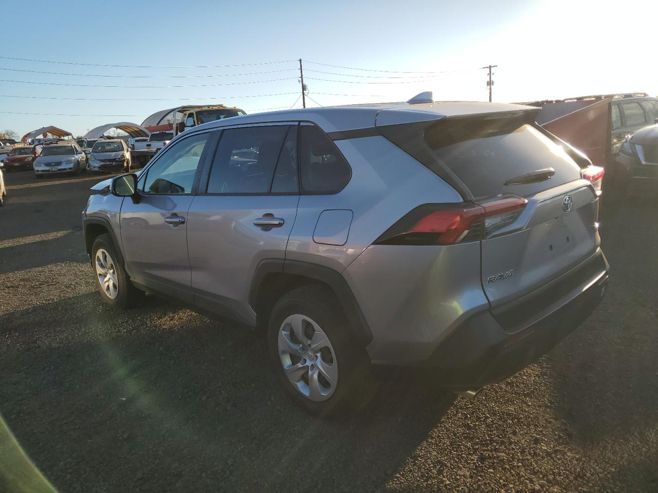 2022 TOYOTA RAV4 LE VIN:JTMK1RFV4ND086197