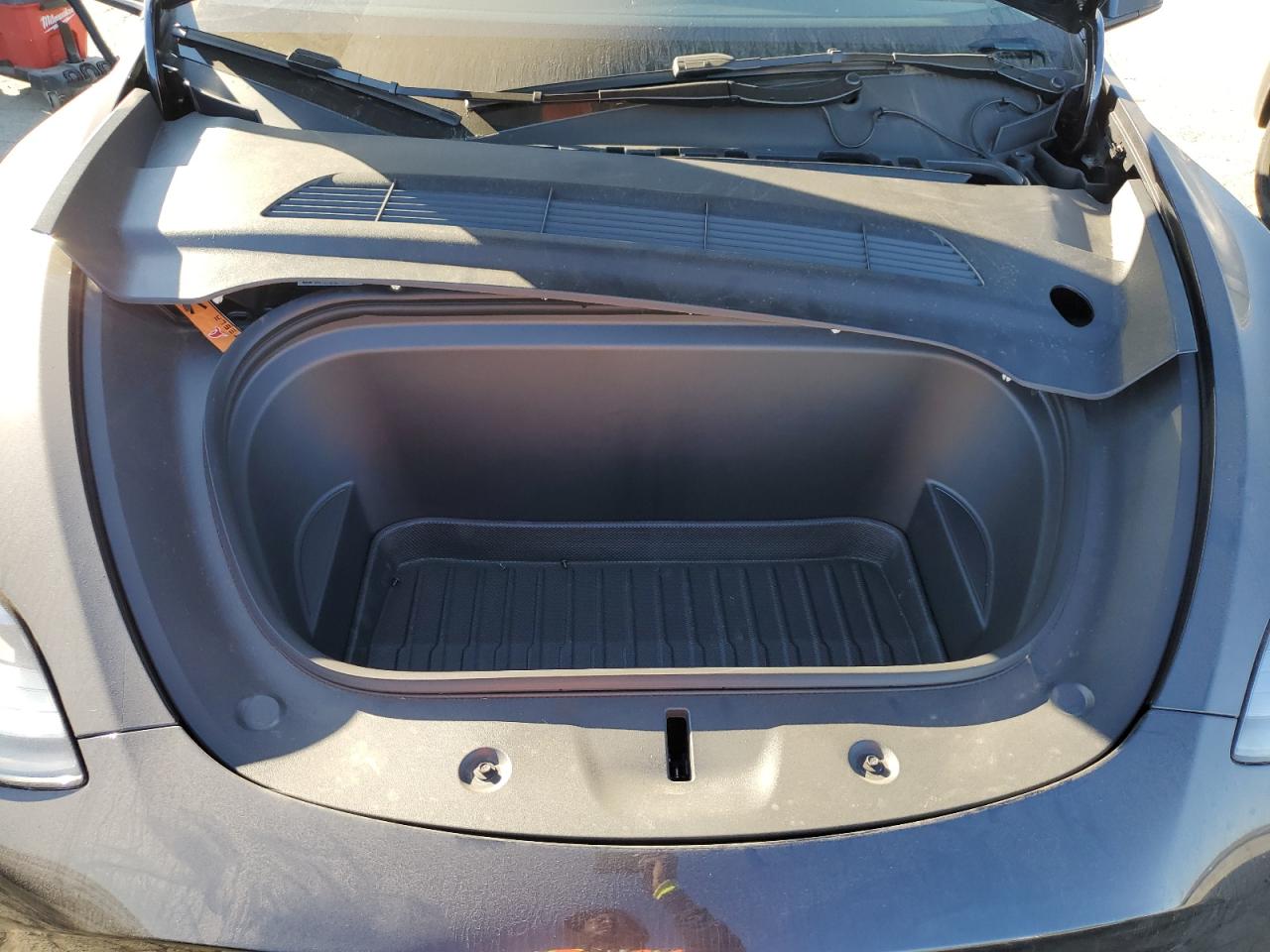 2024 TESLA MODEL Y  VIN:7SAYGDED7RF196053
