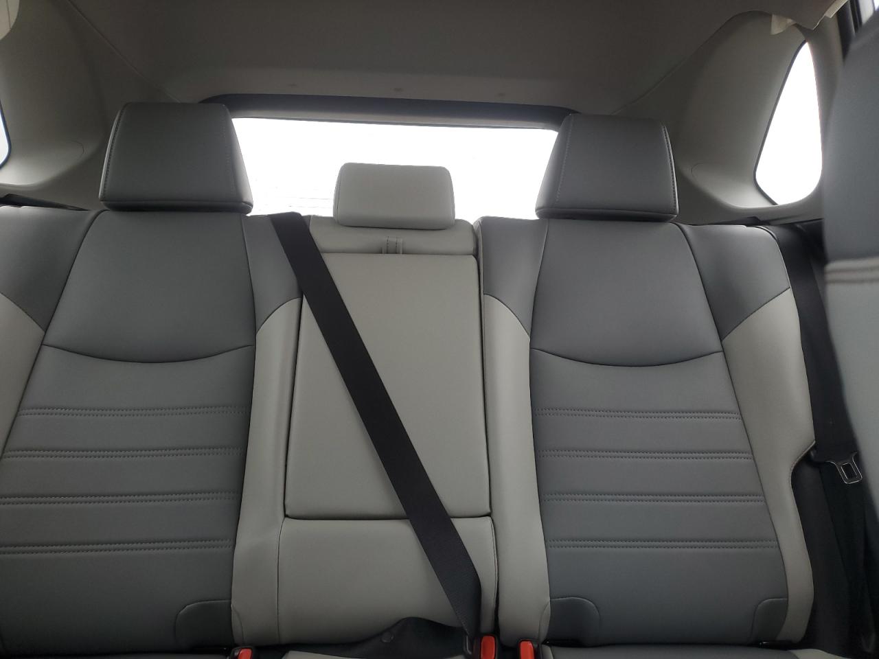 2022 TOYOTA RAV4 XLE PREMIUM VIN:2T3C1RFV1NC191630