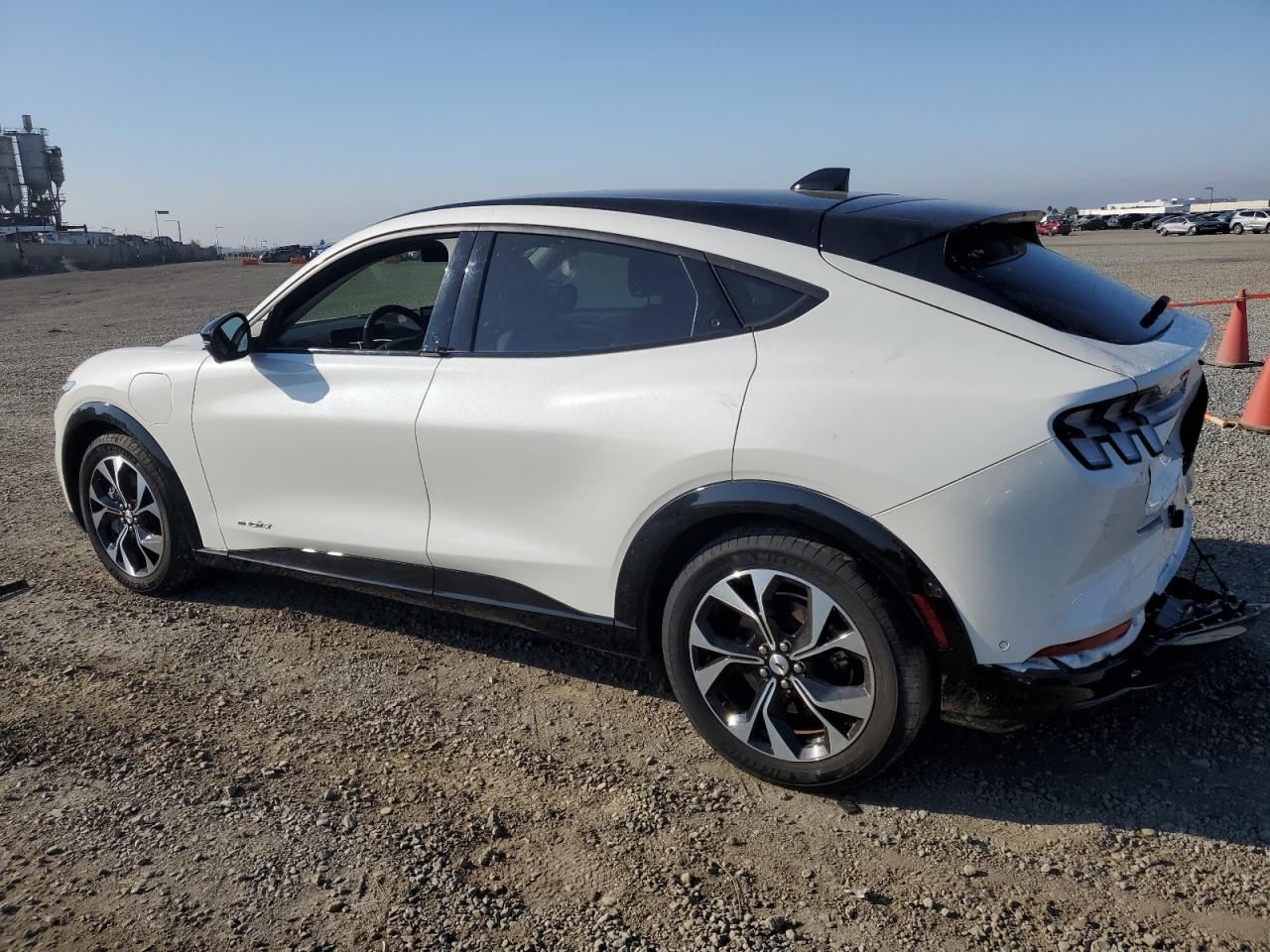 2022 FORD MUSTANG MACH-E PREMIUM VIN:3FMTK3RMXNMA30363