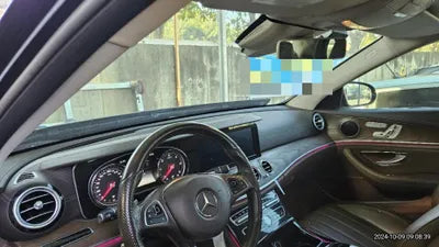 2017 Mercedes-Benz E 220 VIN: