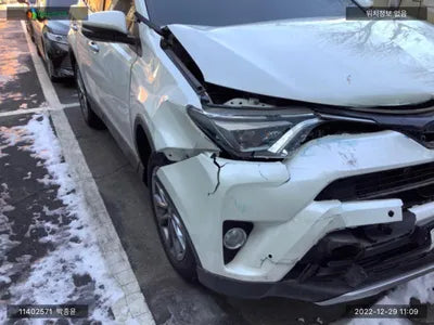 2018 Toyota RAV4 JTMYFREV2JD117728 VIN:JTMYFREV2JD117728