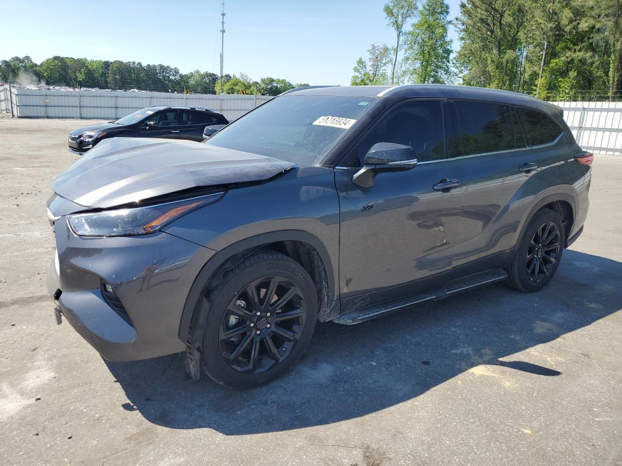 2022 TOYOTA HIGHLANDER XLE VIN:5TDGZRAH3NS560077