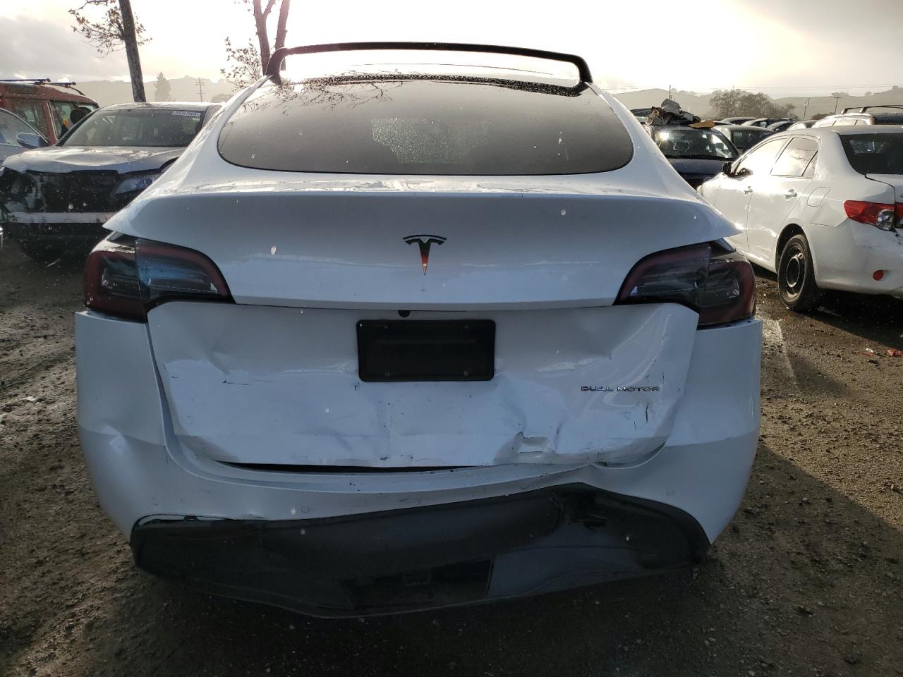 2022 TESLA MODEL Y  VIN:7SAYGAEE3NF358357