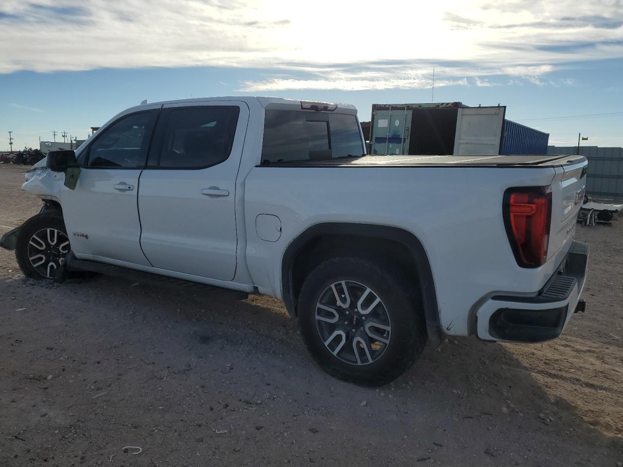 2022 GMC SIERRA K1500 AT4 VIN:1GTPUEEL2NZ609614