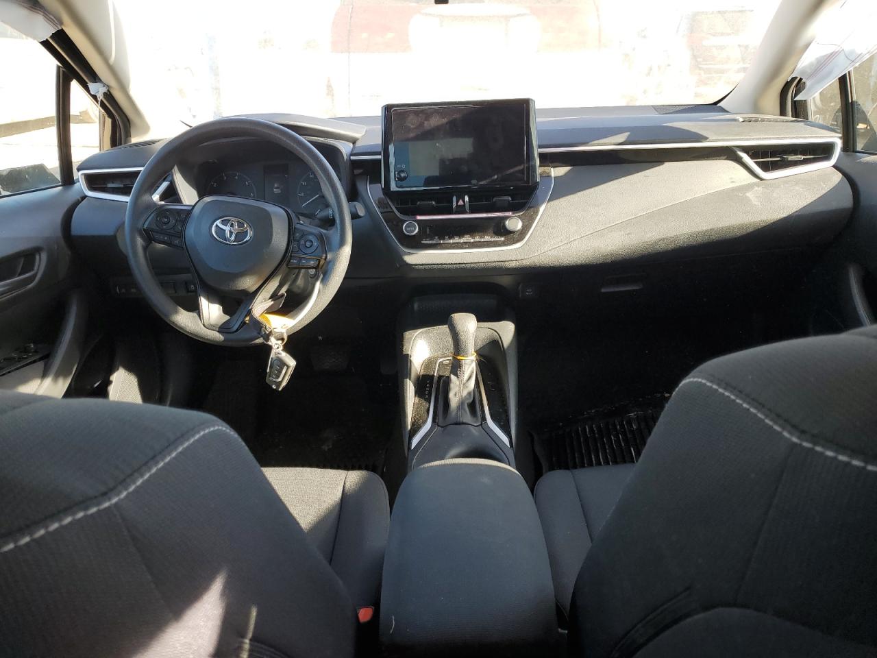 2024 TOYOTA COROLLA LE VIN:JTDBCMFE2R3054194