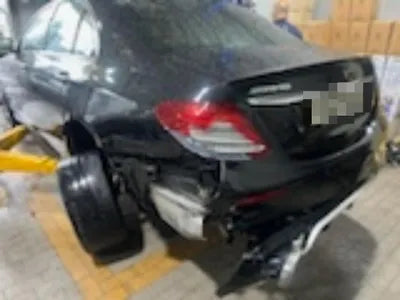 2017 Mercedes-Benz E 300 VIN: