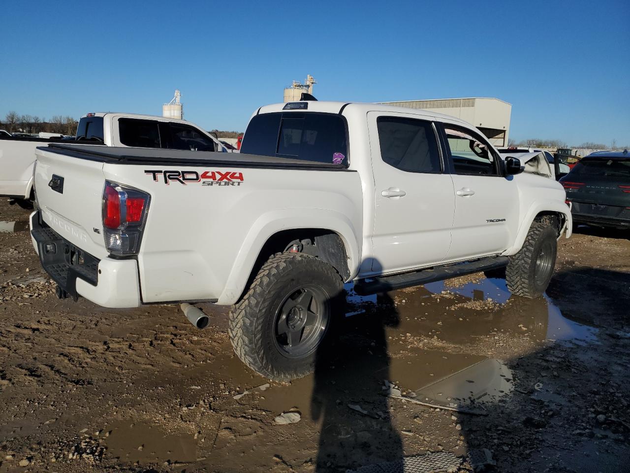 2022 TOYOTA TACOMA DOUBLE CAB VIN:3TMCZ5AN8NM471425