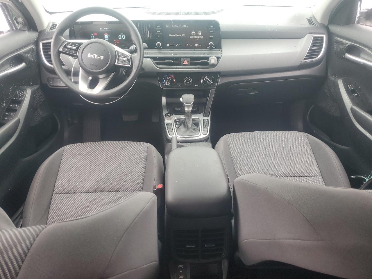 2024 KIA SELTOS LX VIN:KNDEPCAA0R7519001