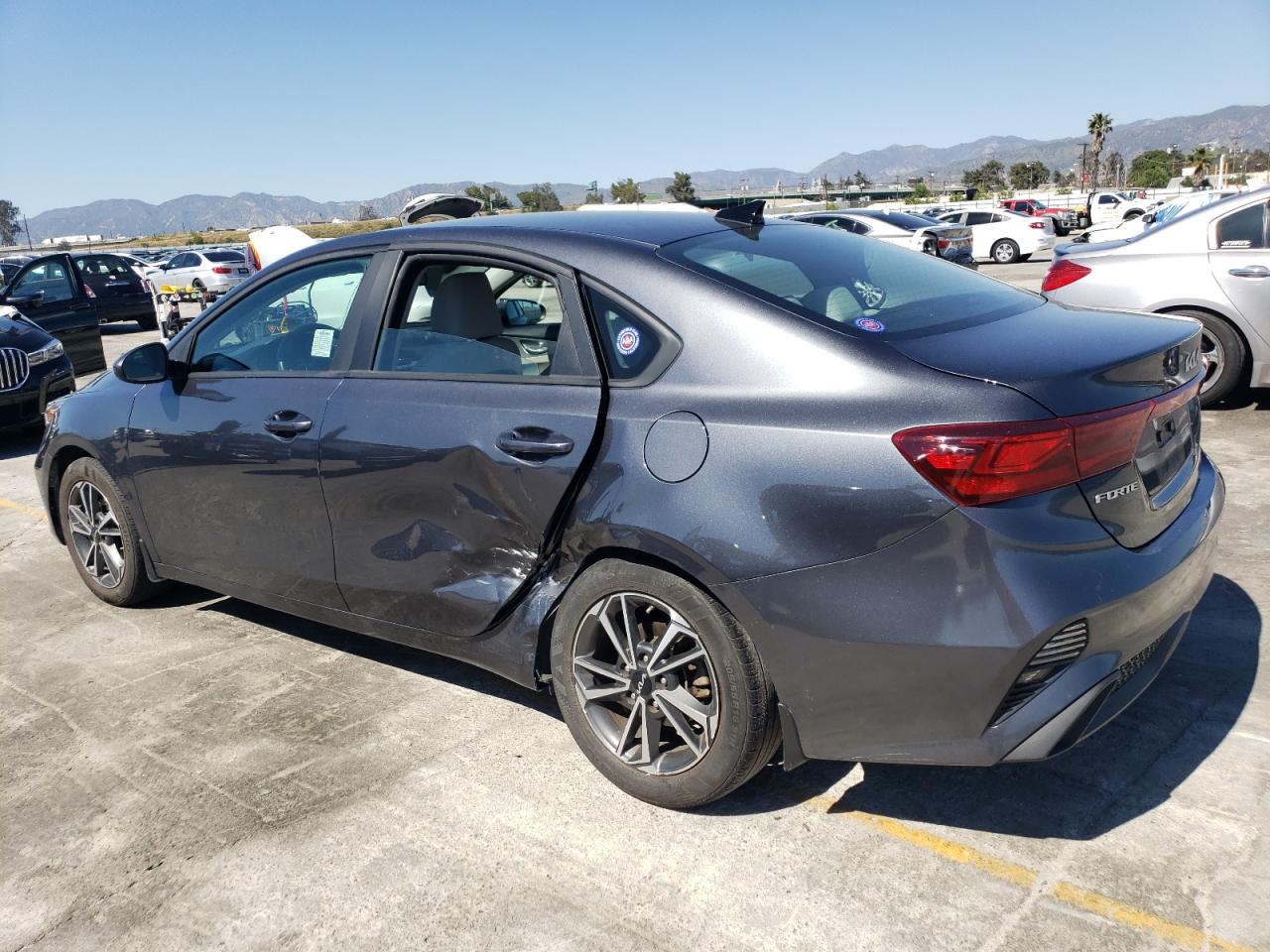 2022 KIA FORTE FE VIN:3KPF24AD2NE490680