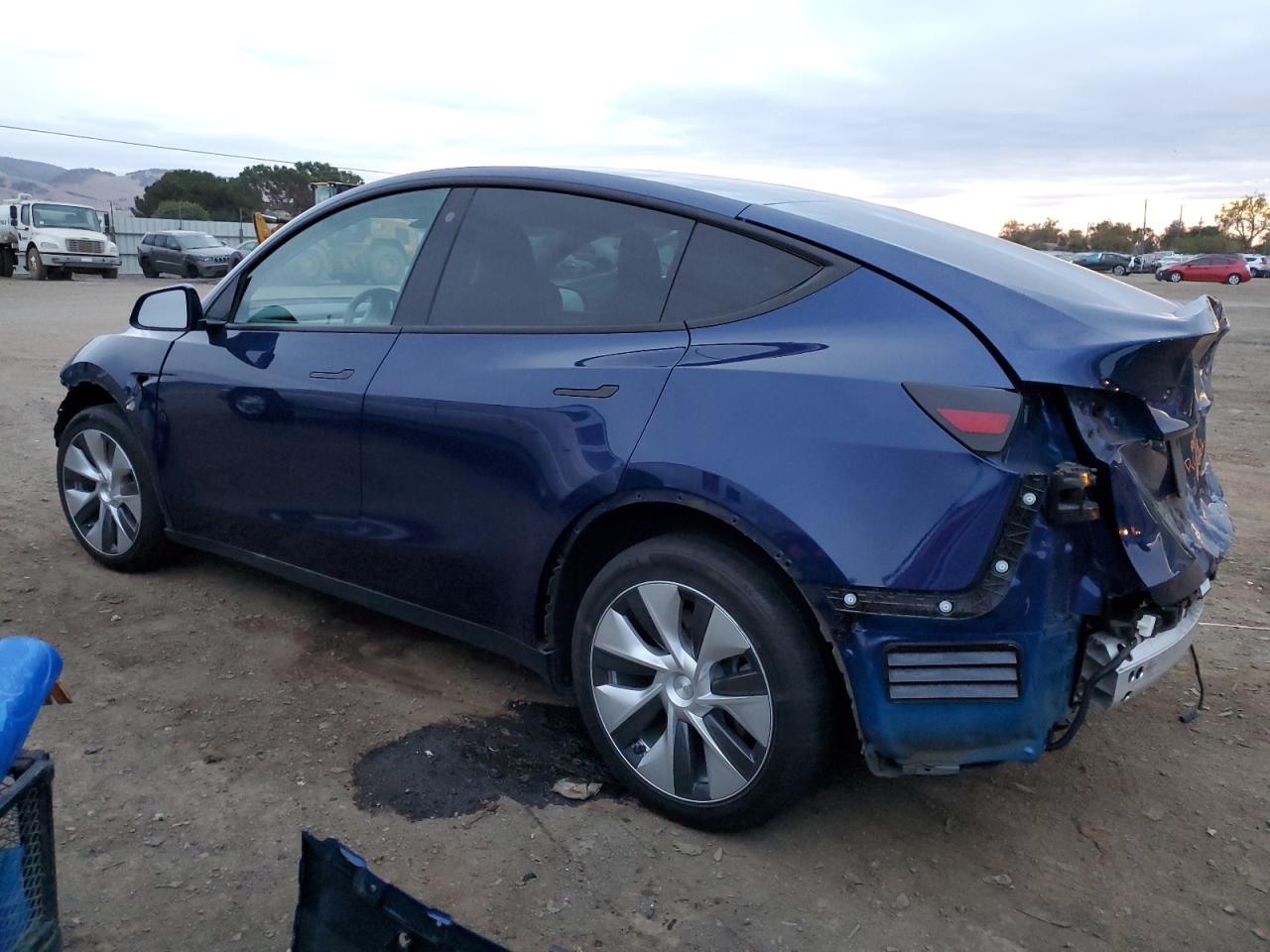 2022 TESLA MODEL Y  VIN:7SAYGDEE5NF518854