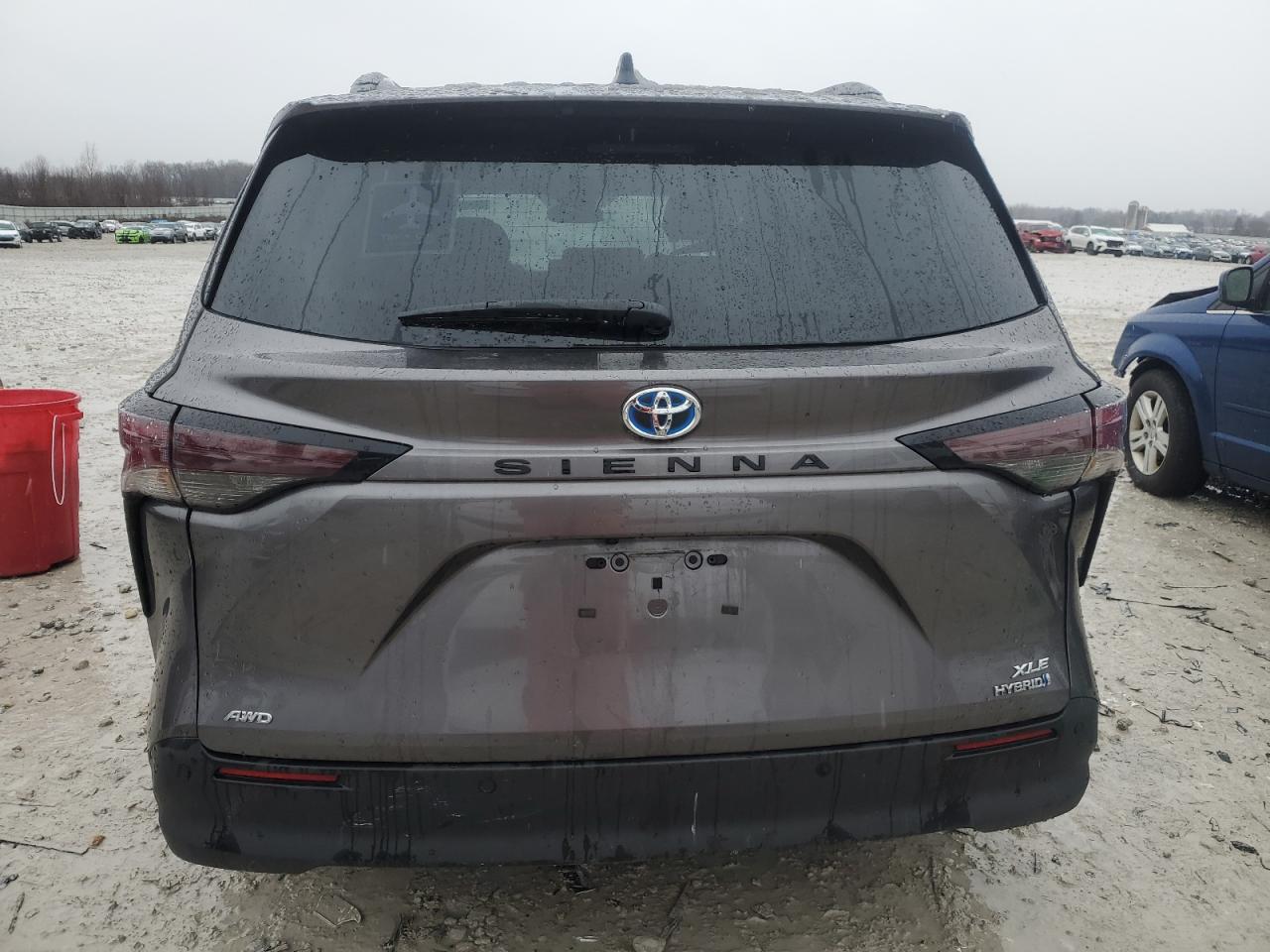 2024 TOYOTA SIENNA XLE VIN:5TDYSKFC8RS150152