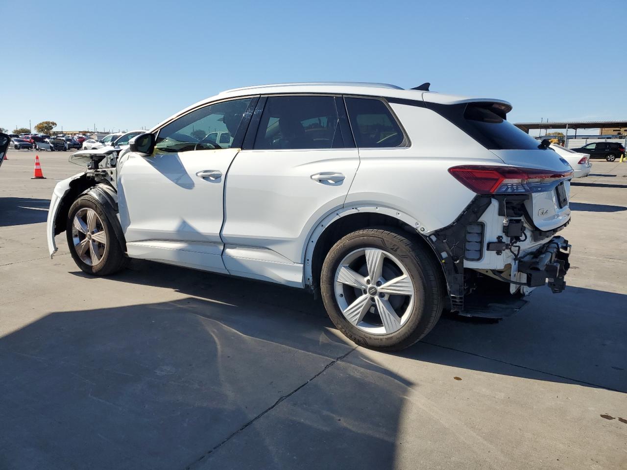 2024 AUDI Q4 E-TRON PREMIUM VIN:WA1K2BFZ7RP012620