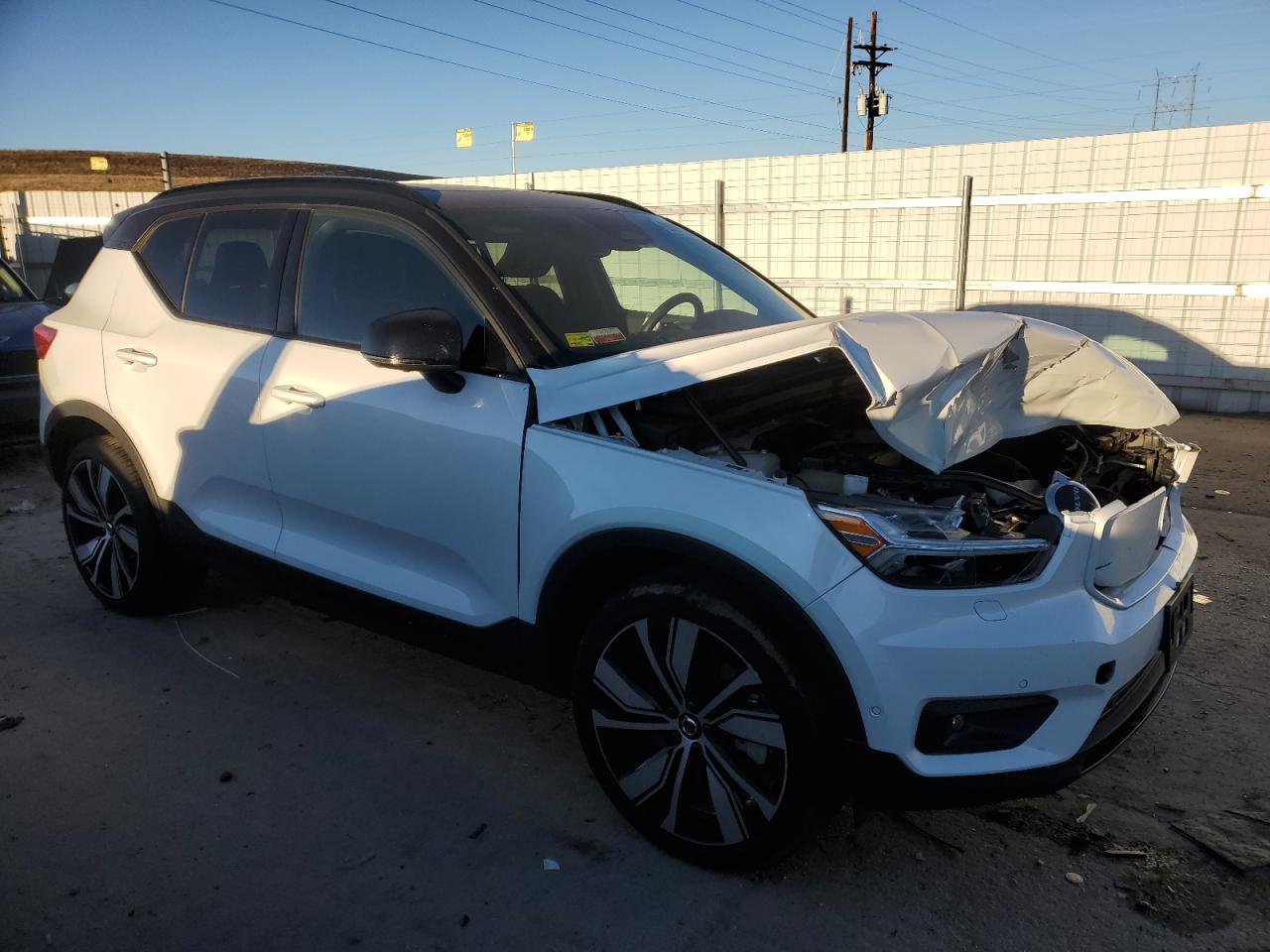 2022 VOLVO XC40 P8 RECHARGE ULTIMATE VIN:YV4ED3UB6N2764600