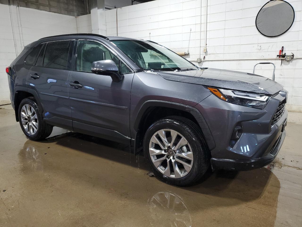 2024 TOYOTA RAV4 XLE PREMIUM VIN:2T3A1RFV3RC475063
