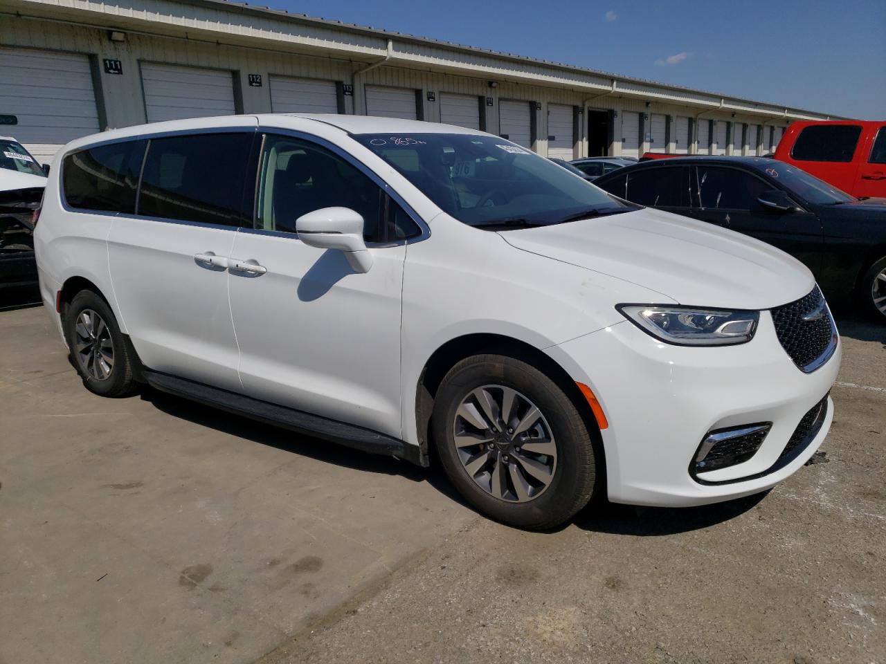 2022 CHRYSLER PACIFICA HYBRID TOURING L VIN:2C4RC1L78NR157155