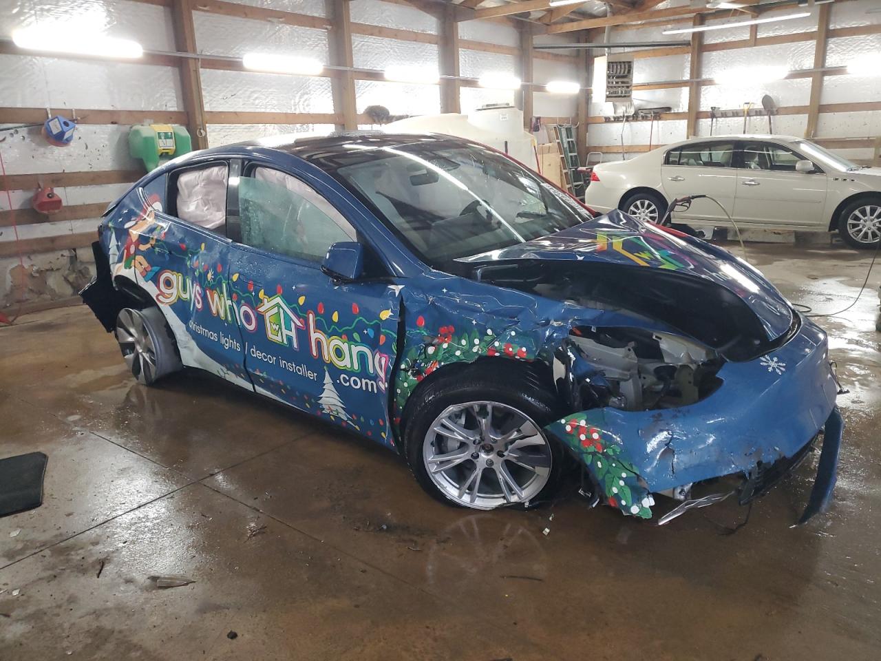2023 TESLA MODEL Y  VIN:7SAYGDEE8PA174291