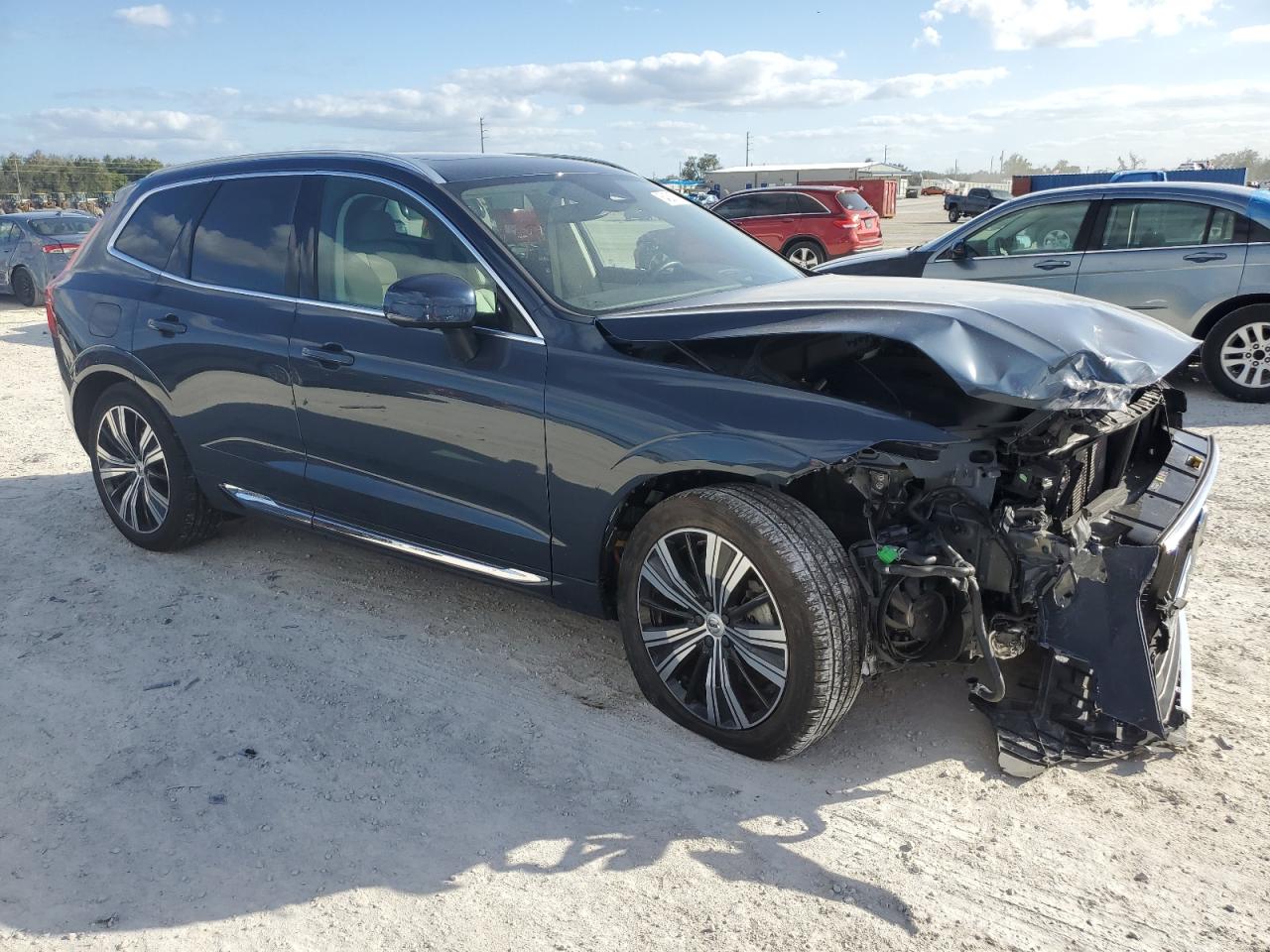 2022 VOLVO XC60 T8 RECHARGE INSCRIPTION VIN:YV4H60DL2N1069891