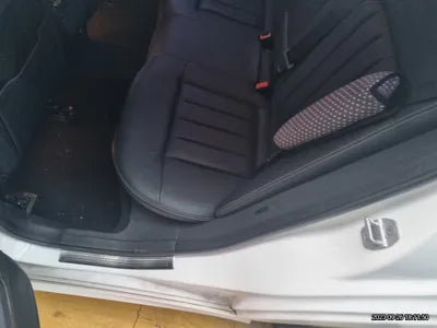 2014 Mercedes-Benz E 300 VIN: