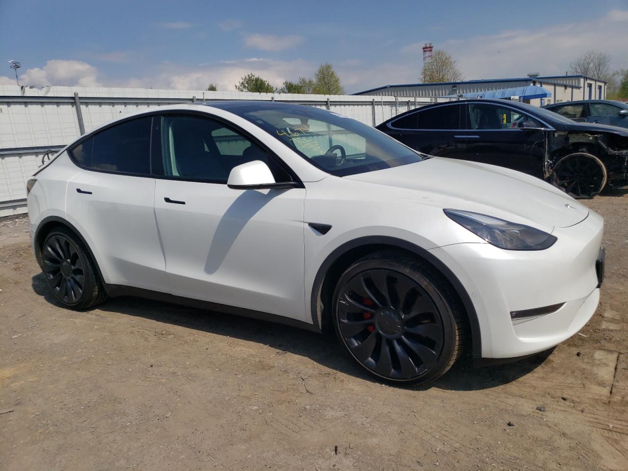 2022 TESLA MODEL Y  VIN:7SAYGDEF9NF461535