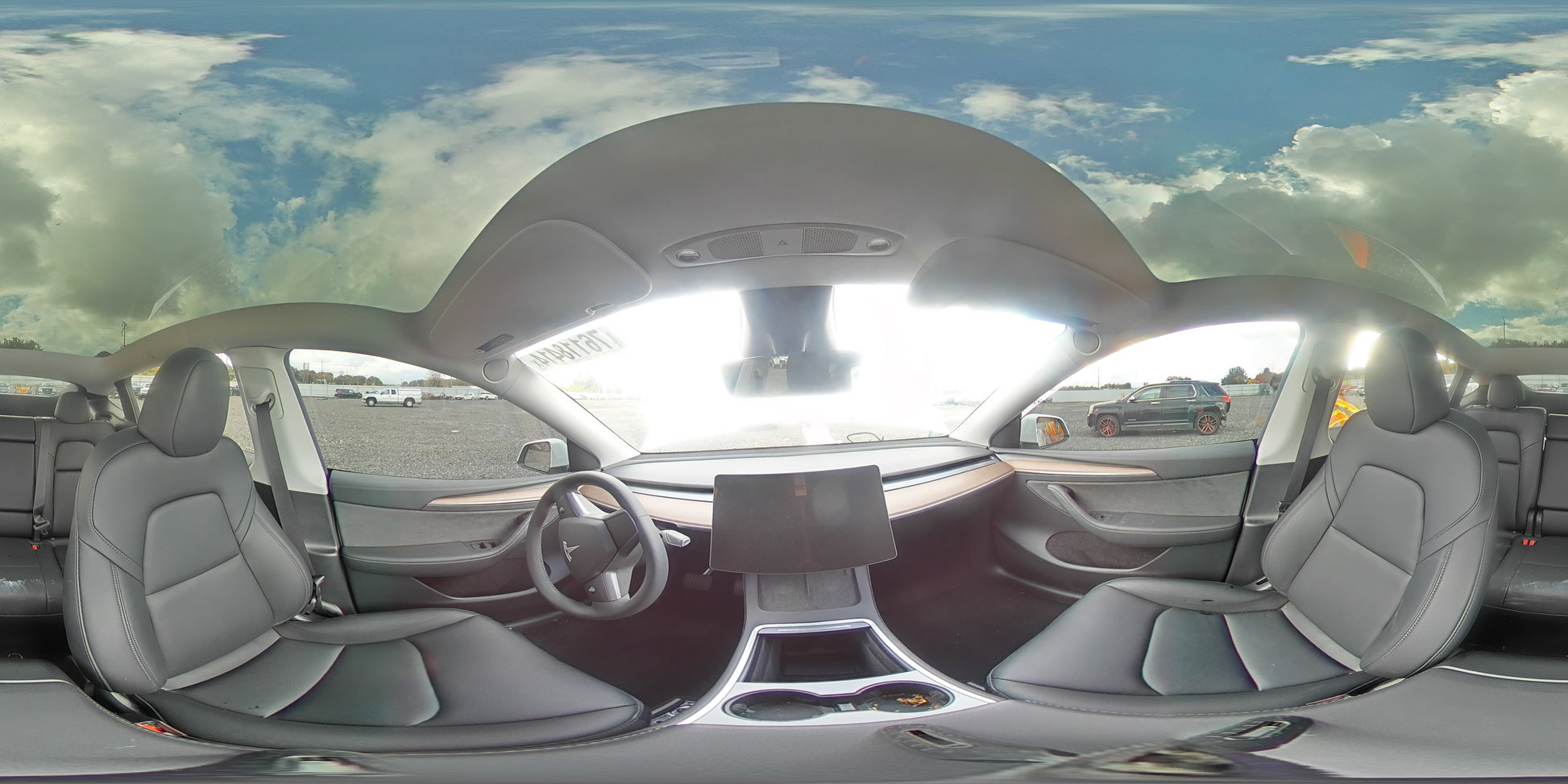 2024 TESLA MODEL Y  VIN:7SAYGDEE1RF084714