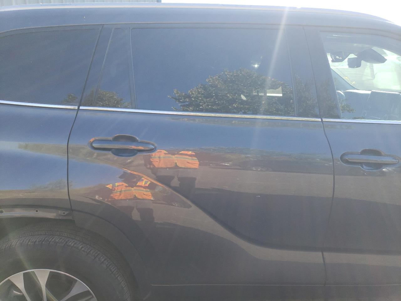 2022 TOYOTA HIGHLANDER XLE VIN:5TDHZRBH3NS571017