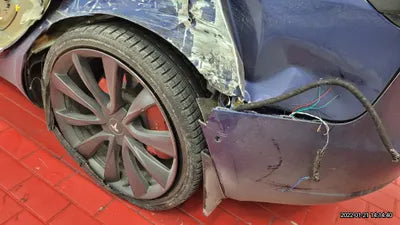 2020 Tesla Model 3 5YJ3E1EC4LF657008 VIN:5YJ3E1EC4LF657008