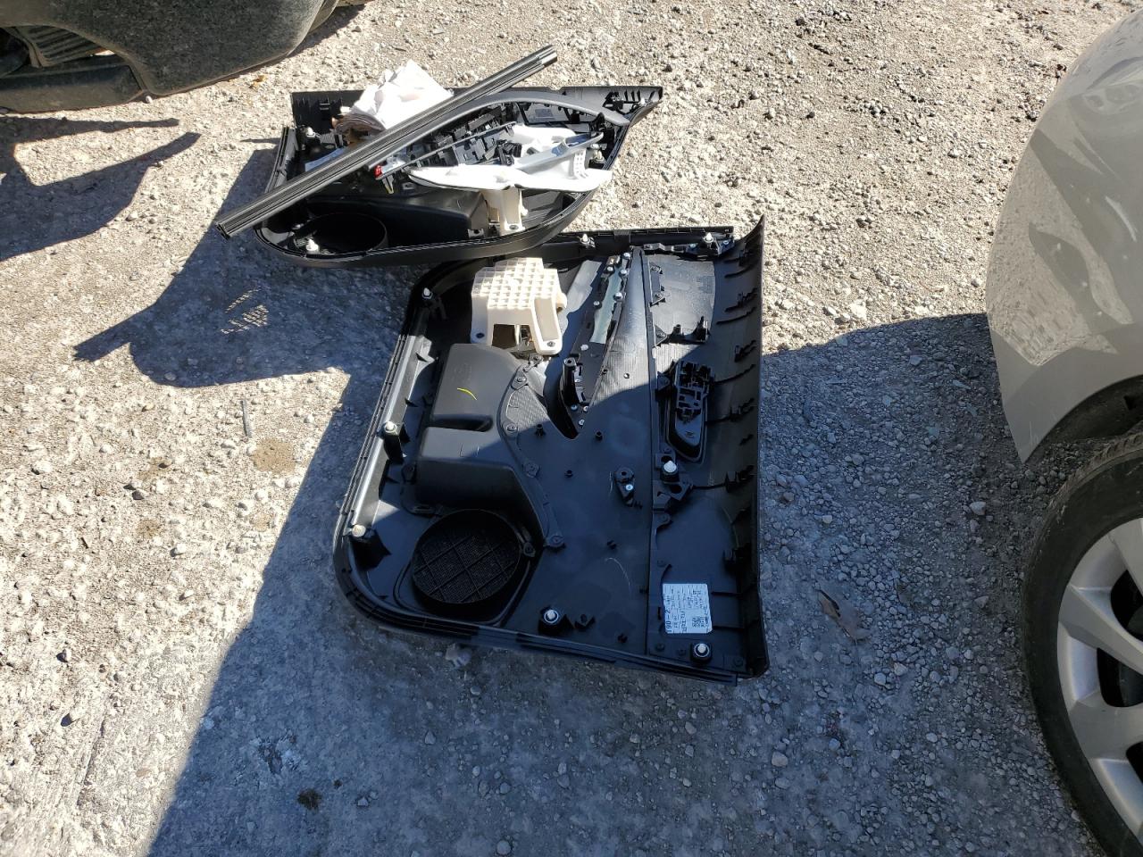 2022 TOYOTA COROLLA LE VIN:5YFEPMAE1NP299840