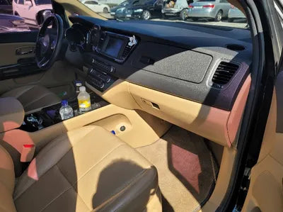 2016 Kia Carnival VIN: