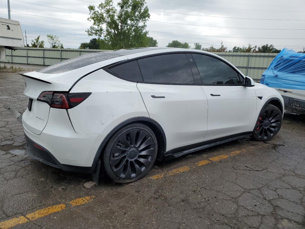 2022 TESLA MODEL Y  VIN:7SAYGDEE7NF315674