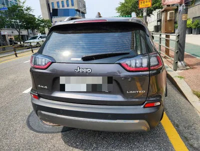 2020 Jeep Cherokee VIN: