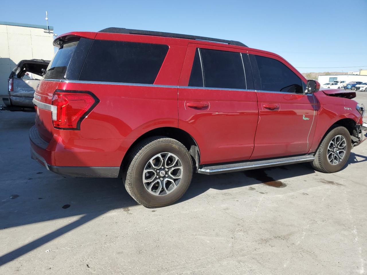 2022 FORD EXPEDITION XLT VIN:1FMJU1HT8NEA35307