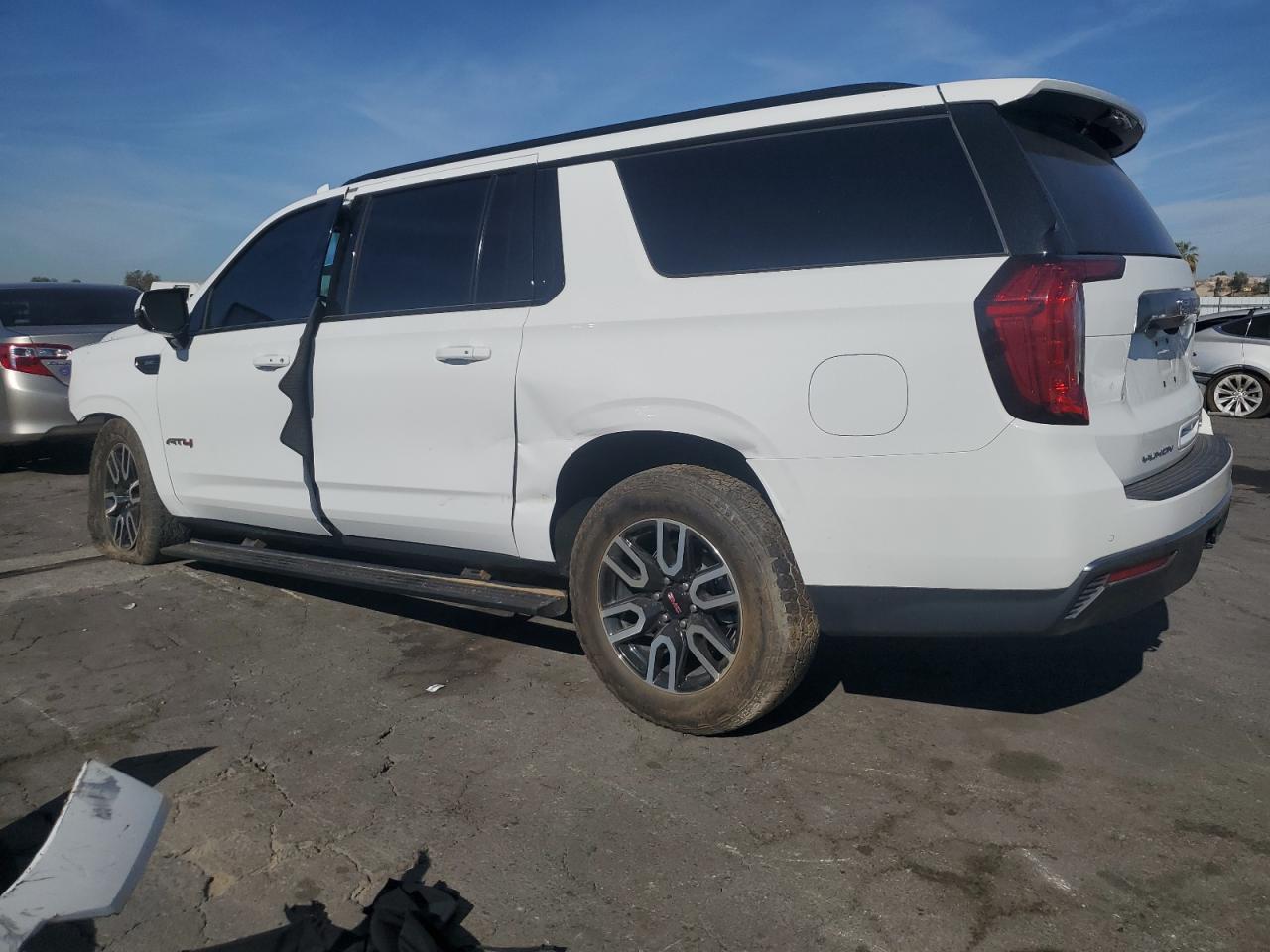 2023 GMC YUKON XL K1500 AT4 VIN:1GKS2HKD6PR168799