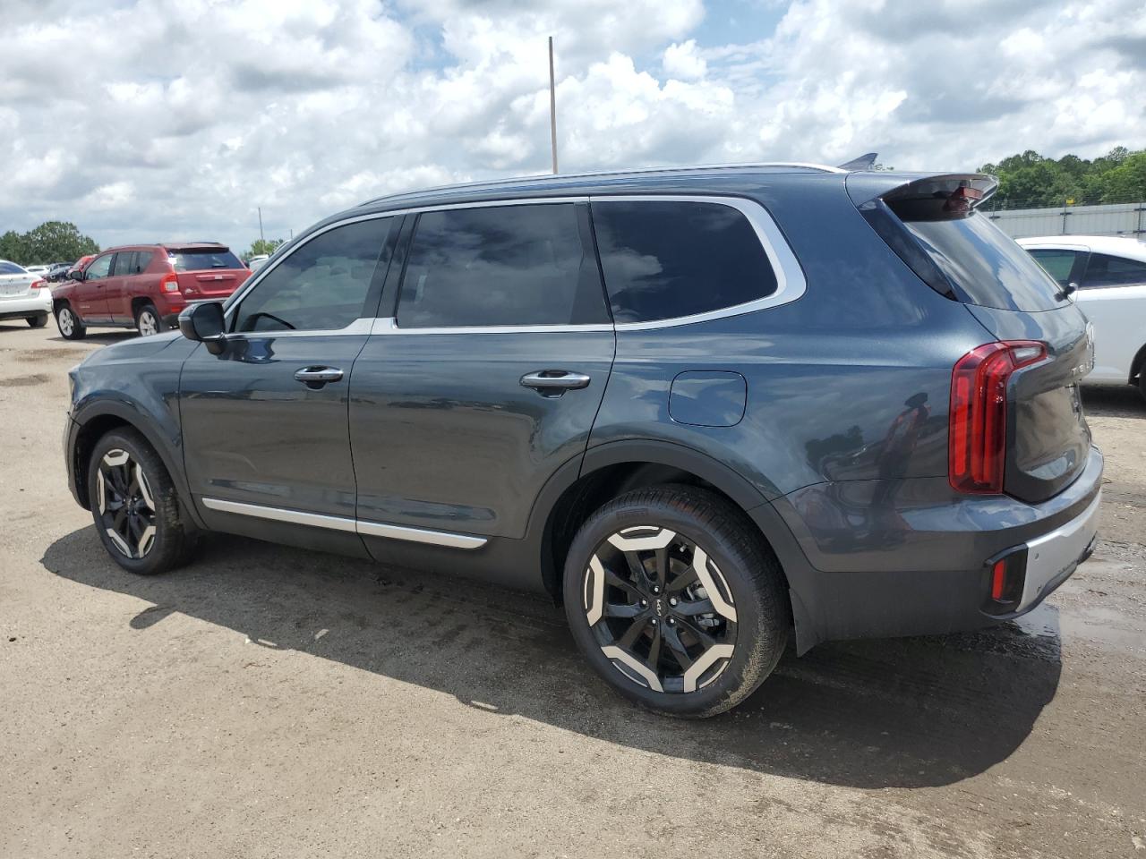 2024 KIA TELLURIDE S VIN:5XYP6DGC4RG520892
