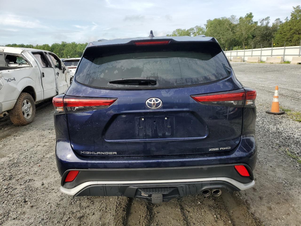 2022 TOYOTA HIGHLANDER XSE VIN:5TDLZRBH4NS207747