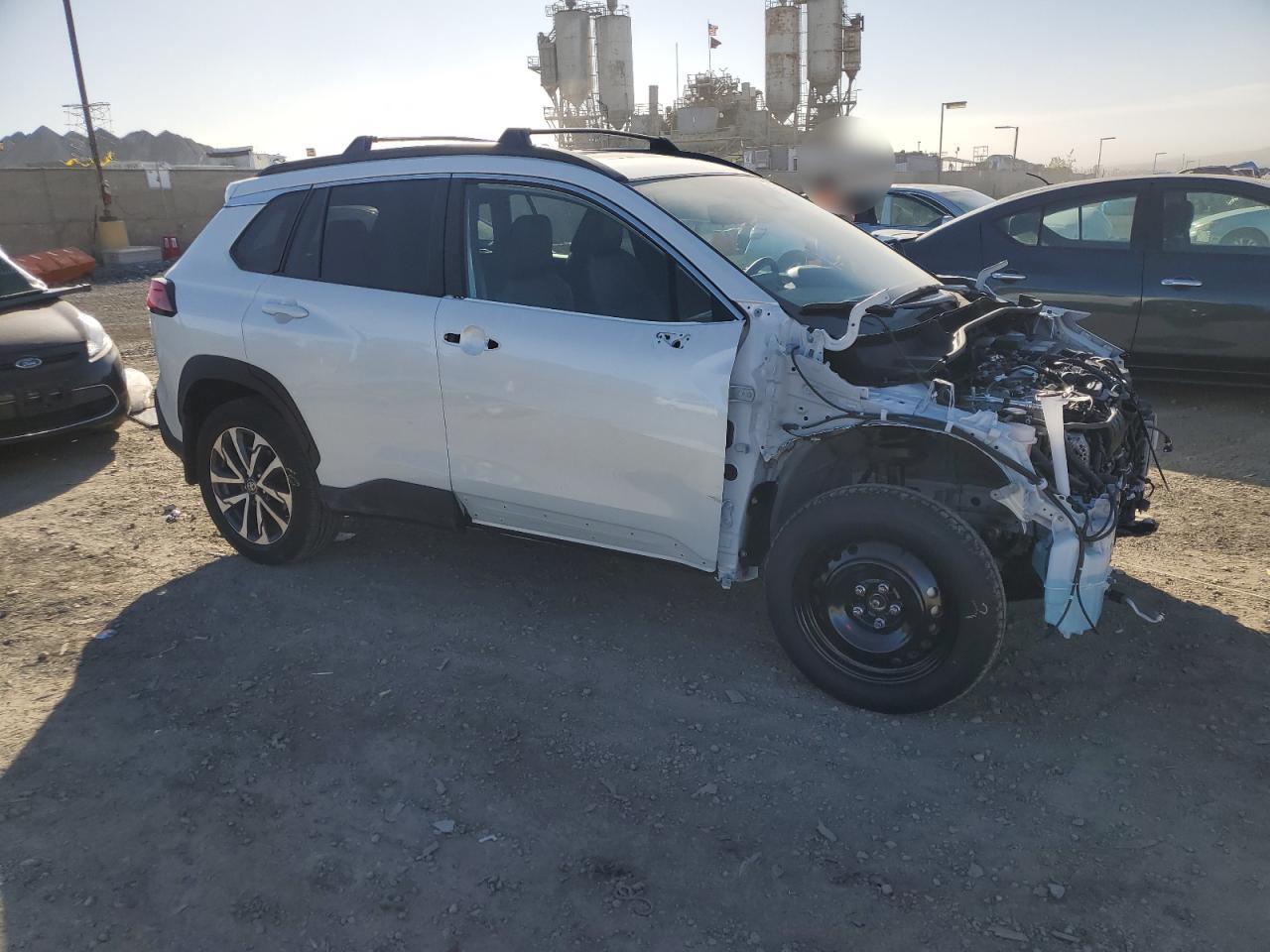 2024 TOYOTA COROLLA CROSS XLE VIN:7MUDAAAGXRV084960