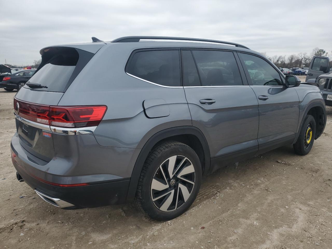 2024 VOLKSWAGEN ATLAS SE VIN:1V2JR2CAXRC558832
