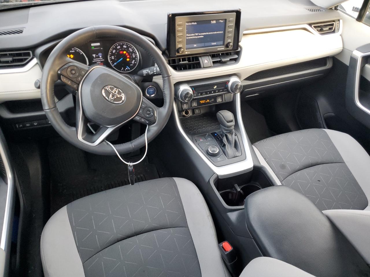 2022 TOYOTA RAV4 XLE VIN:4T3RWRFVXNU067141