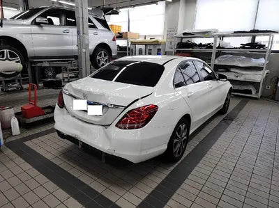 2018 Mercedes-Benz C 200 034KMWDDWF4CB1JF7 VIN:034KMWDDWF4CB1JF7