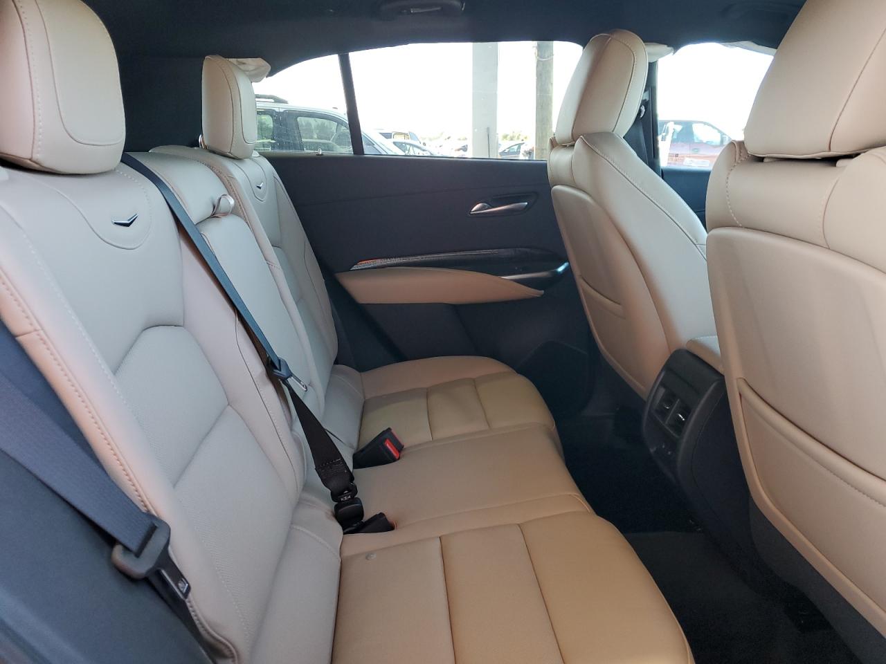 2024 CADILLAC XT4 PREMIUM LUXURY VIN:1GYFZCR43RF241465