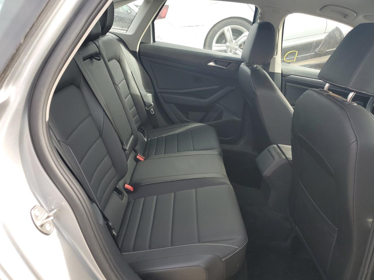2024 VOLKSWAGEN JETTA SE VIN:3VWEM7BU4RM057196