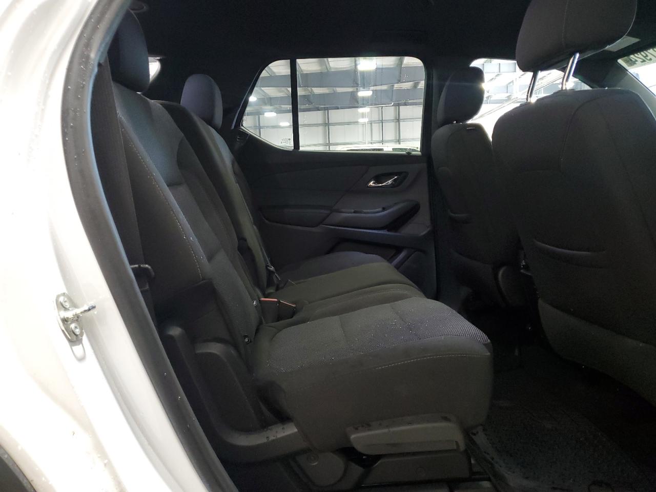 2022 CHEVROLET TRAVERSE LT VIN:1GNEVGKW5NJ143486