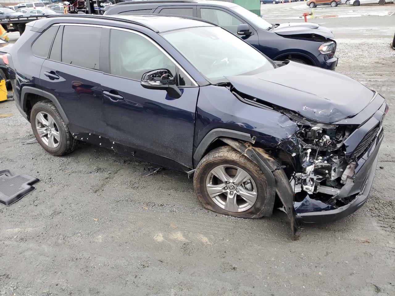 2023 TOYOTA RAV4 XLE VIN:2T3W1RFV2PW289127