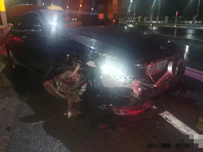 2019 Mercedes-Benz E 300 VIN: