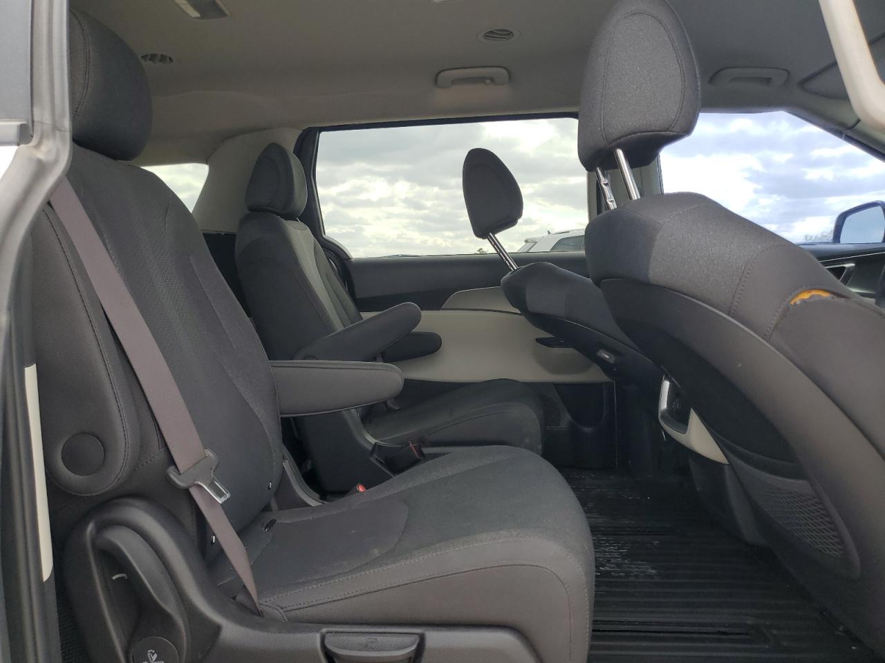 2022 KIA CARNIVAL LX VIN:KNDNB4H38N6158807