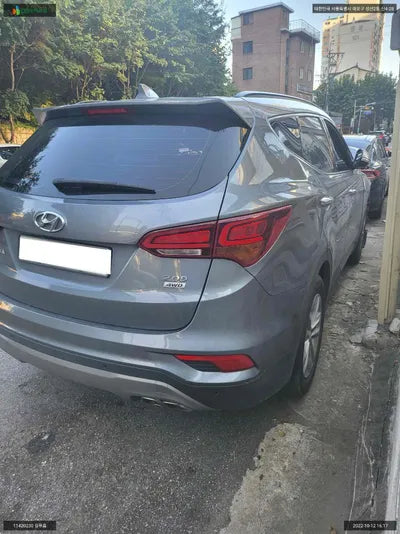 2017 Hyundai Santa FE KMHSW81UDJU824185 VIN:KMHSW81UDJU824185